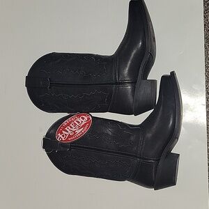 LAREDO BLACK LEATHER WESTERN BOOTS SZ 7M NEW W/OUT BOX